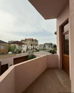 Yard House, Villa For Sale
