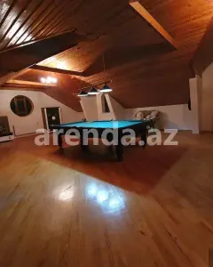 Yard House, Villa For Rent