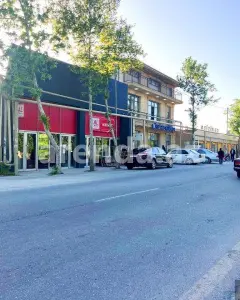 Digər Kommersiya Əmlakı Kirayə verilir