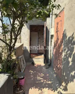 Дом с садом, Вилла Сдаётся