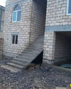 Дом с садом, Вилла Продаётся