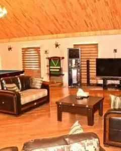 Дом с садом, Вилла Продаётся