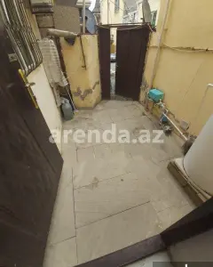 Дом с садом, Вилла Сдаётся