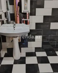 Дом с садом, Вилла Сдаётся