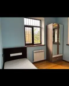 Дом с садом, Вилла Сдаётся