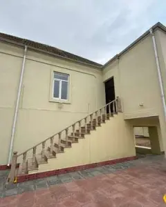 Дом с садом, Вилла Продаётся