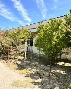 Дом с садом, Вилла Продаётся