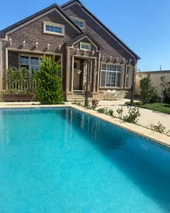 Yard House, Villa For Sale