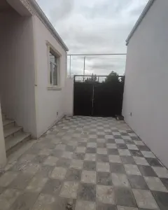 Yard House, Villa For Sale