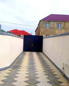 Yard House, Villa For Sale