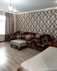 Дом с садом, Вилла Сдаётся