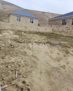 4 sot torpaq sahəsi, Qobu qəs.