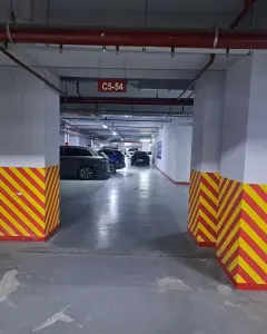 Garage For Rent