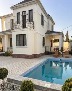 House with Garden, Villa For Rent